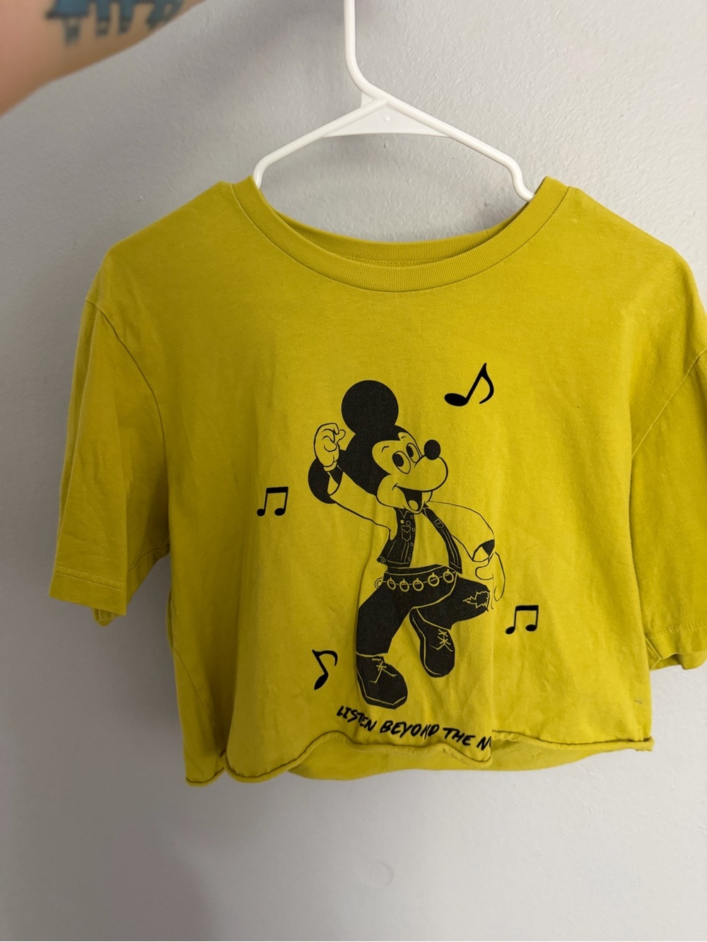 Uniqlo x Disney Graphic Mickey Mouse Cropped Tee